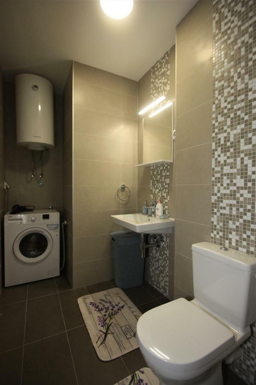 Luxury 1 Bedroom Apartment With Cozy Garden D2-2 In Morinj Котор Екстериор снимка